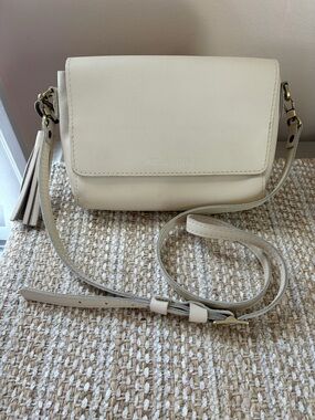 Portland Leather Goods ‘Almost Perfect’ Metro Crossbody Bone Leather Handbag